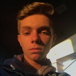 Meet your Posher, Dylan